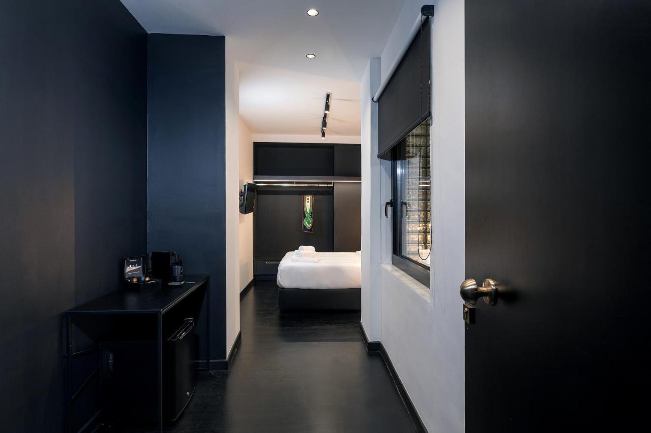 Hotel Nin&Bau Sarri 2 à Athènes Extérieur photo