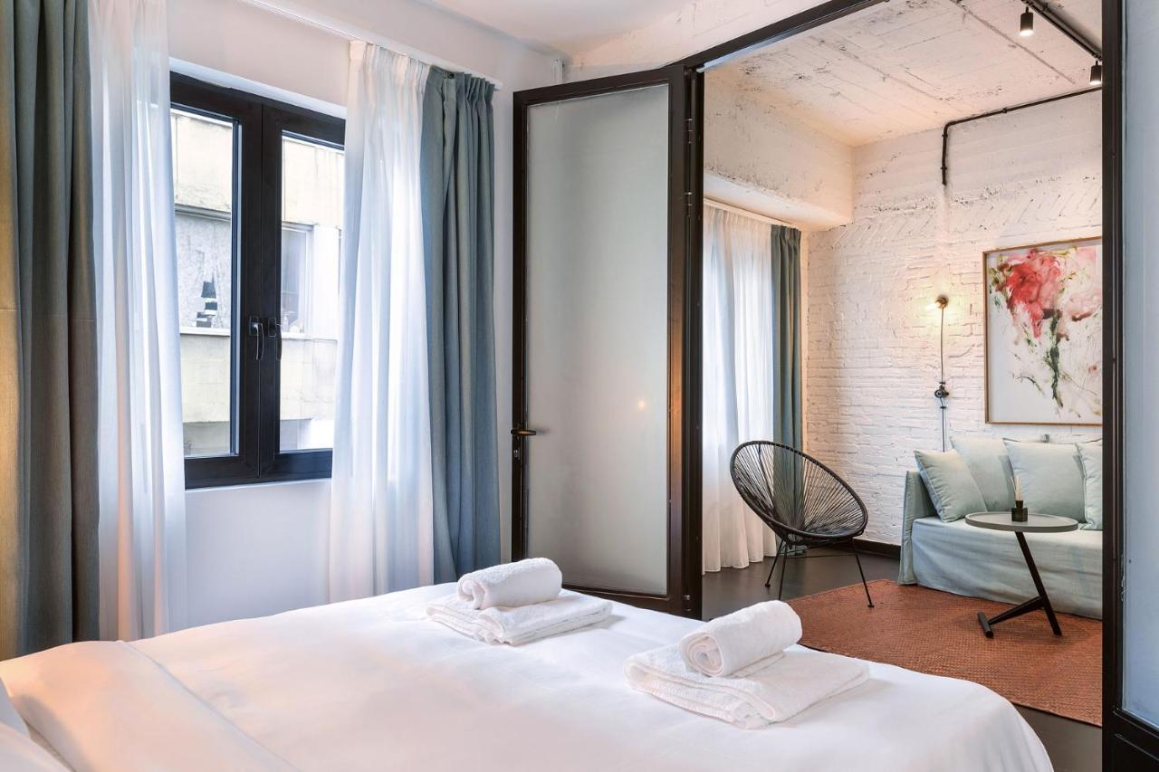 Hotel Nin&Bau Sarri 2 à Athènes Extérieur photo